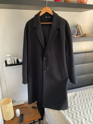 Abrigo ZARA joven nuevo sin estrenar Talla L
