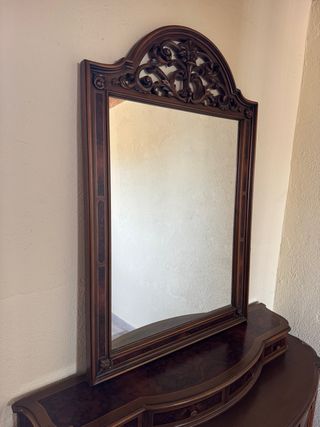 Dormitorio completo madera tallada