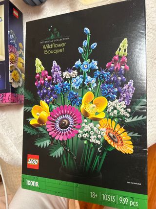 LEGO Wildflower Bouquet 10313 , nunca abierto