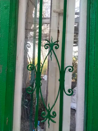 Puerta exterior madera. Antigua 200m*49cm