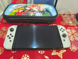 Nintendo Switch OLED Blanca+ Funda Mario Kart+ ACC
