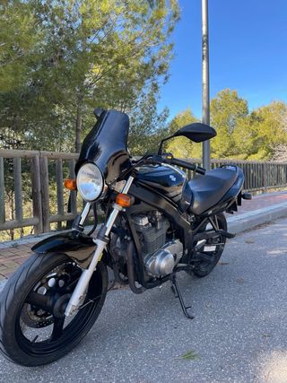 Suzuki GS500 2004