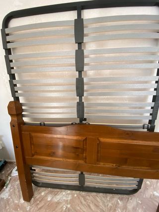 Base de cama madera y metal y cabecero
