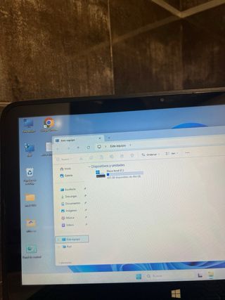 HP Pantalla Táctil Core i5 5ta Gen 8GB RAM
