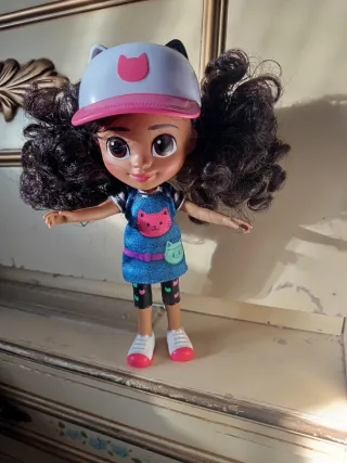 Muñeca Gabby Gato con Gorra