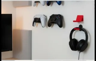 Suportes Minimalistas para Comandos PS5/Xbox