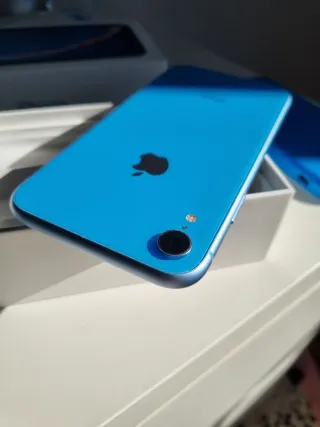iPhone XR Azul