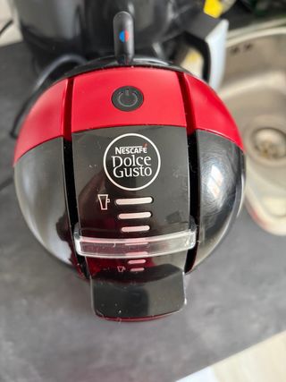 Cafetera Dolce Gusto Roja