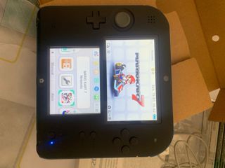 Nintendo 2DS con Mario Kart 7