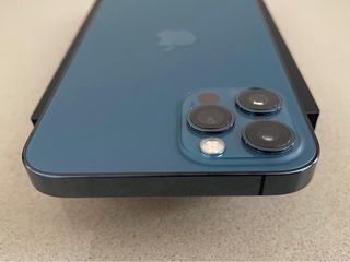 iPhone 12 Pro 256 GB Pacific blue y Funda Azul