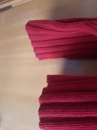 Jersey rojo de punto acanalado