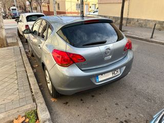 Opel Astra 2011