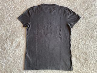 Camiseta gris Hollister