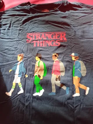 T-shirt Stranger Things Taglia S/M