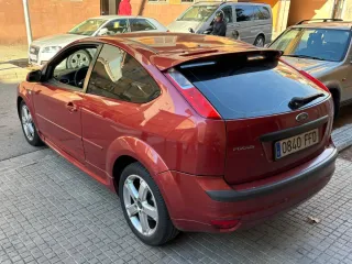 Ford Focus, 206 mil kms, precio 2300€