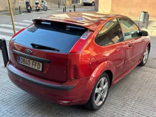 Ford Focus, 206 mil kms, precio 2300€