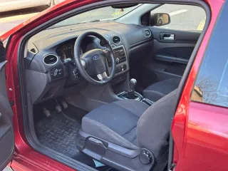 Ford Focus, 206 mil kms, precio 2300€