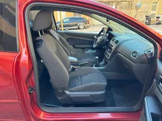 Ford Focus, 206 mil kms, precio 2300€