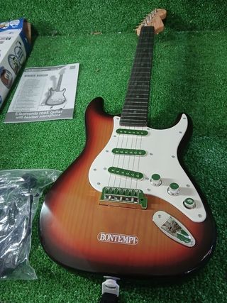 Chitarra a 6 corde in metallo