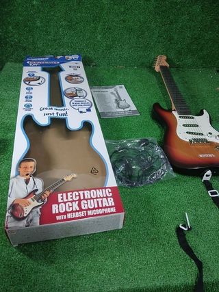 Chitarra a 6 corde in metallo