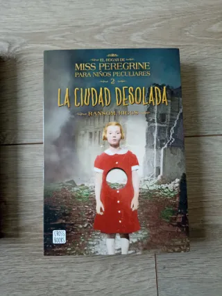 El hogar de Miss Peregrine para niños peculiares