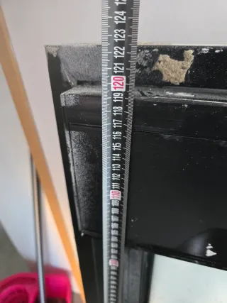 Ventana aluminio negra corredera con persiana