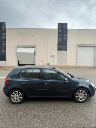 Volkswagen Golf 2005