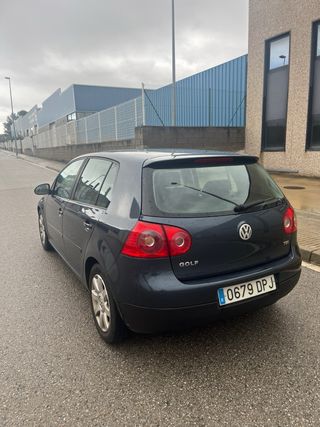 Volkswagen Golf 2005
