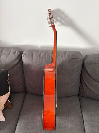 Guitarra Clásica Naranja (tamaño niño)