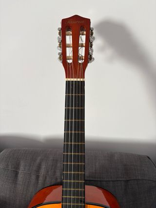 Guitarra Clásica Naranja (tamaño niño)