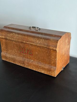 Tapa para máquina de coser Alfa