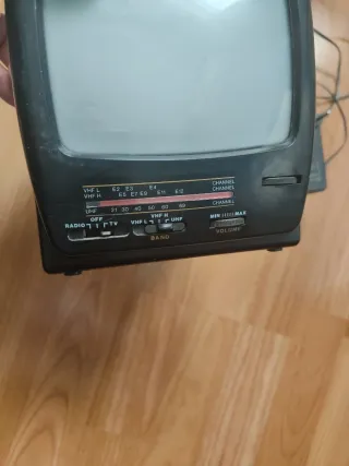 Mini TV Portátil vintage