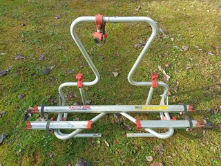 Portabicicletas lanza caravana 2 bicis