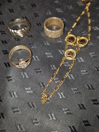 Conjunto de Joyas Antiguas de Oro