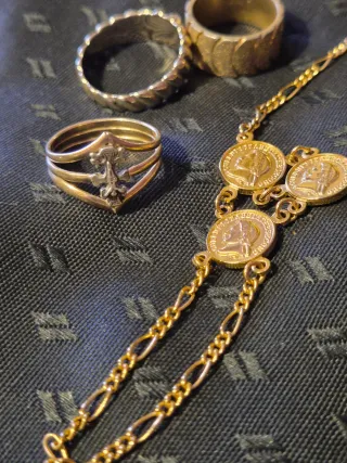 Conjunto de Joyas Antiguas de Oro