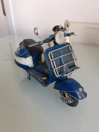 Vespa Antigua Latón Juguete