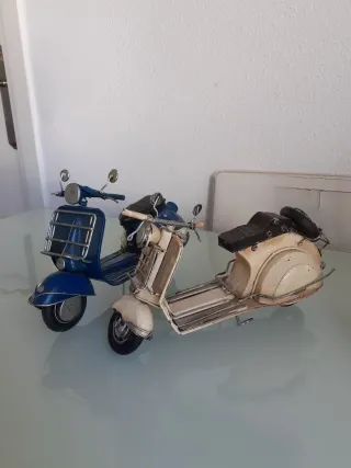 Vespa Antigua Latón Juguete