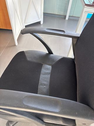 Silla de oficina con ruedas