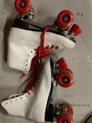 Patines 4 Ruedas Blancos y Rojos Talla 38