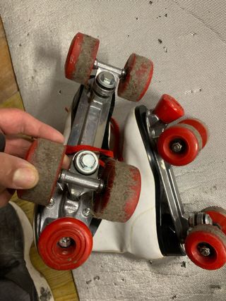 Patines 4 Ruedas Blancos y Rojos Talla 38