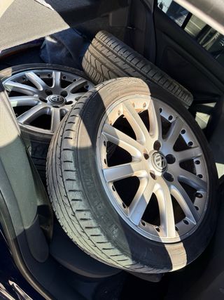 3 Llantas Volkswagen