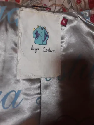 Chaqueta LAGA Beige y Rojo Estampada