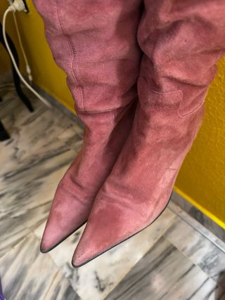 Botas altas de ante rosa