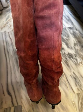 Botas altas de ante rosa