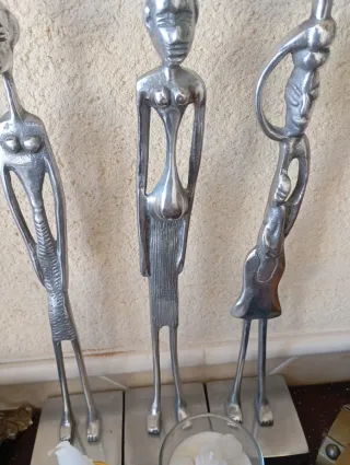 Figuras decorativas metálicas estilo africano