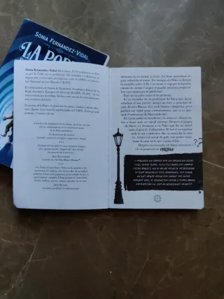 2 llibres La porta dels tres panys