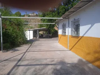 Se vende 2 vivienda con una parcela de 4.000 M2