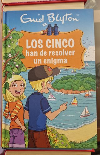 Los Cinco otra vez en la isla de Kirrin +19 libros