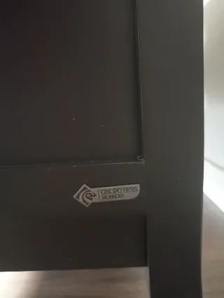 Mueble TV madera maciza marrón y blanco