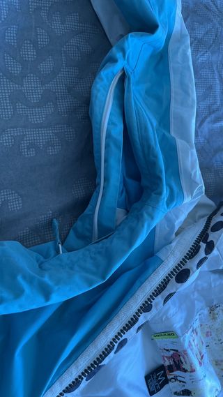 Chaqueta de nieve con capucha,